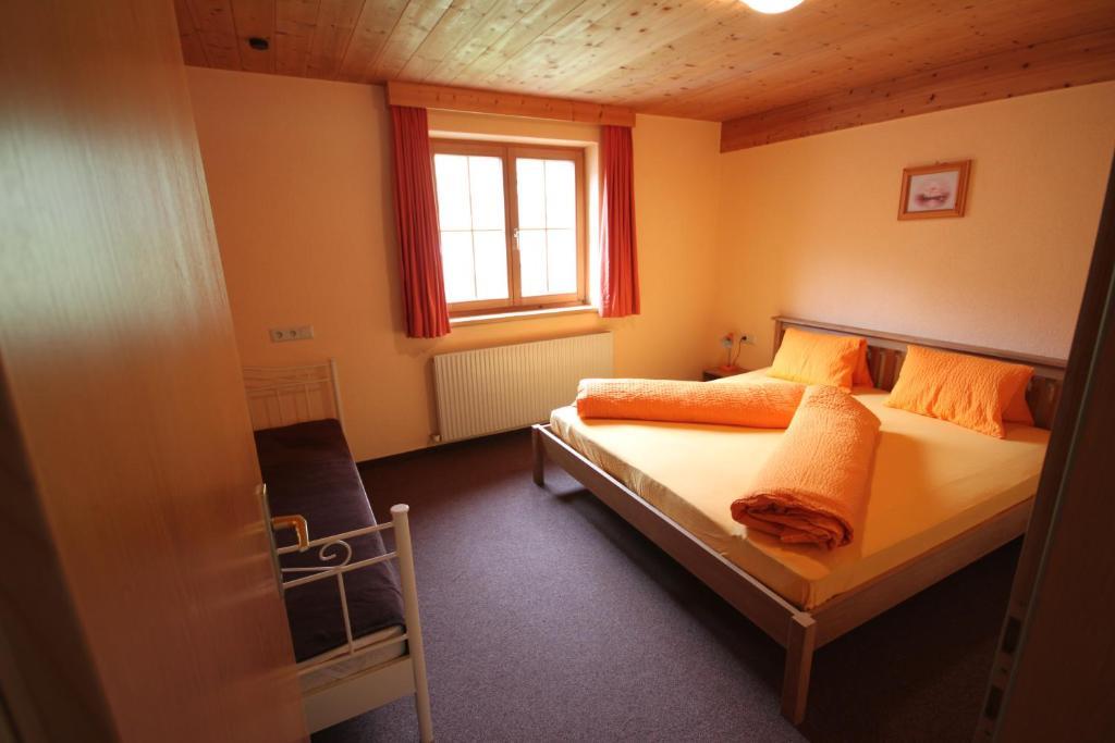 Haus Vallaster Gaschurn Habitación foto